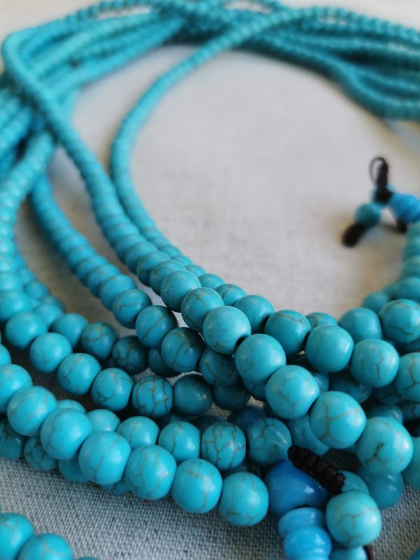 Malas, malas tibétains, japa mala, sadhana nepal, méditation, yoga, lithothérapie, mala howlite turquoise, spiritualité