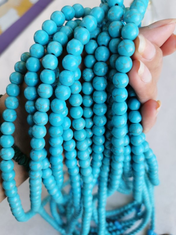 Malas, malas tibétains, japa mala, sadhana nepal, méditation, yoga, lithothérapie, mala howlite turquoise, spiritualité