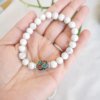 Howlite, bracelet, bracelet en howlite, bracelet pierre, bracelet pierre naturelle, spipritualité, yoga, méditation, sadhana nepal