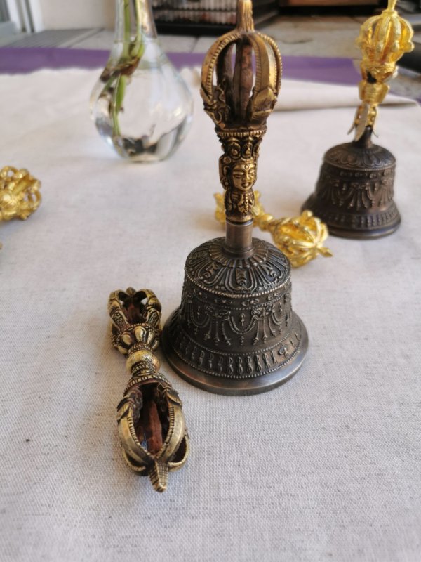 Cloche Tibétaine et Dorje taille S,Cloche Tibétaine et Dorje, méditation, yoga, cloche tibétaine, cloche et vajra, bell and bajra, Sadhana nepal