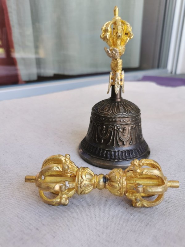 Cloche Tibétaine et Dorje taille M,Cloche Tibétaine et Dorje, méditation, yoga, cloche tibétaine, cloche et vajra, bell and bajra, Sadhana nepal