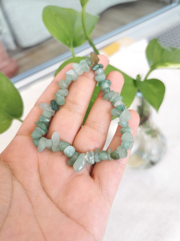 Bracelet aventurine verte, bracelet pierre, bracelet pierre chips, cristal de roche, yoga, méditation, spiritualité, Sadhana Nepal