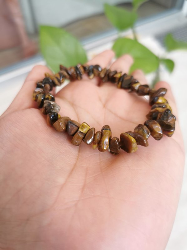 Bracelet œil de tigre, bracelet pierre, bracelet pierre chips, cristal de roche, yoga, méditation, spiritualité, Sadhana Nepal