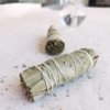 Encens et herbes, encens du népal, sadhana nepal, spiritualité, yoga, méditation, lithothérapie, la sauge blanche, bâtonnet d'eucalyptus, eucalyptus