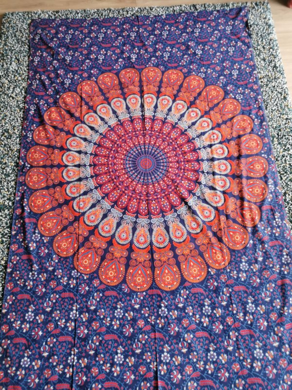 Tapisserie murrale bleu mandala , tapisserie murale, tapisserie, tapestry mandala, Sadhanashala, yoga, méditation, déco