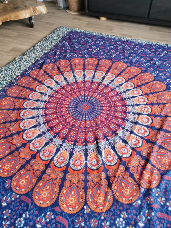 Tapisserie murrale bleu mandala , tapisserie murale, tapisserie, tapestry mandala, Sadhanashala, yoga, méditation, déco