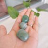 Aventurine verte roulée , pierre roulée, lithothérapie, pierres naturelles, pierres , aventurine verte, spiritualité, lithothérapie, méditation, yoga , sadhananepal
