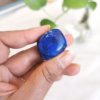 Lapis Lazuli roulée , pierre roulée, lithothérapie, pierres naturelles, pierres , lapis lazuli, spiritualité, méditation, yoga , sadhananepal