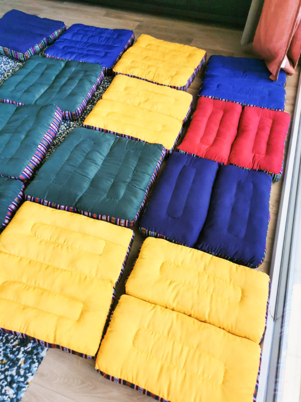 Coussin yoga et méditation, yoga et méditation, coussin tibétain, coussin , coussin déco, coussin de sol, coussin népalais , Sadhana Nepal