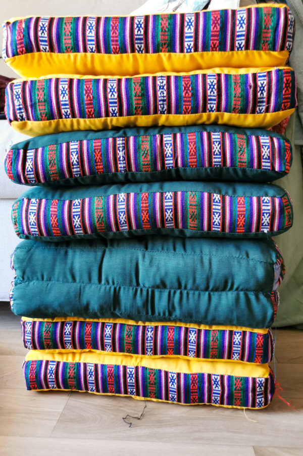 Coussin yoga et méditation, yoga et méditation, coussin tibétain, coussin , coussin déco, coussin de sol, coussin népalais , Sadhana Nepal